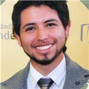 Profesor de historia e inglés con experiencia en jóvenes y profesor de matemáticas con experiencia en adolescentes